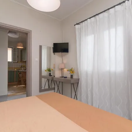 Lemonia Aparthotel 3*
