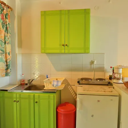 Aparthotel Lemonia 3*