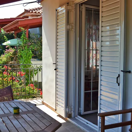 Lemonia Aparthotel
