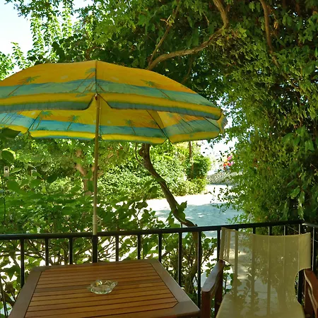 Lemonia Aparthotel 3*